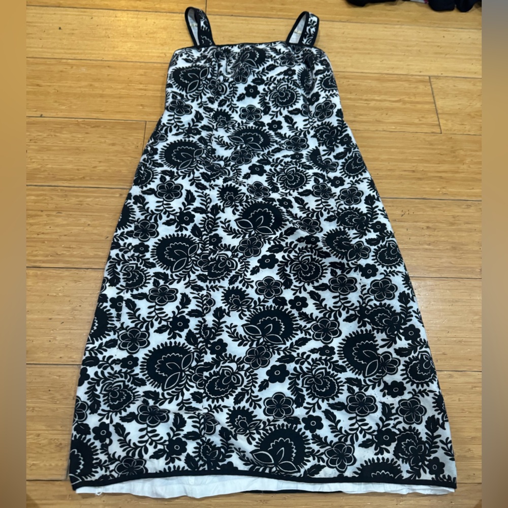Ann Taylor Black/White Midi Dress